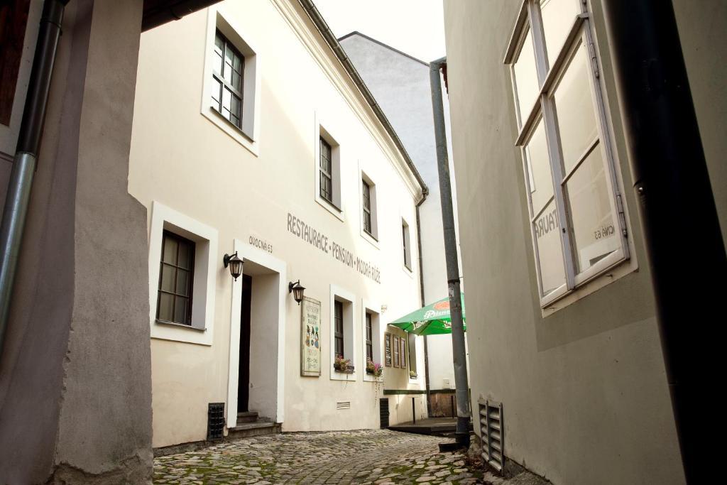 Penzion A Restaurace Modra Ruze Tábor Eksteriør billede